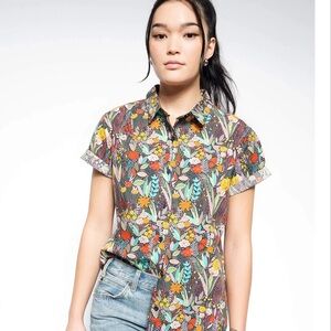 Wildfang Essential Button Down